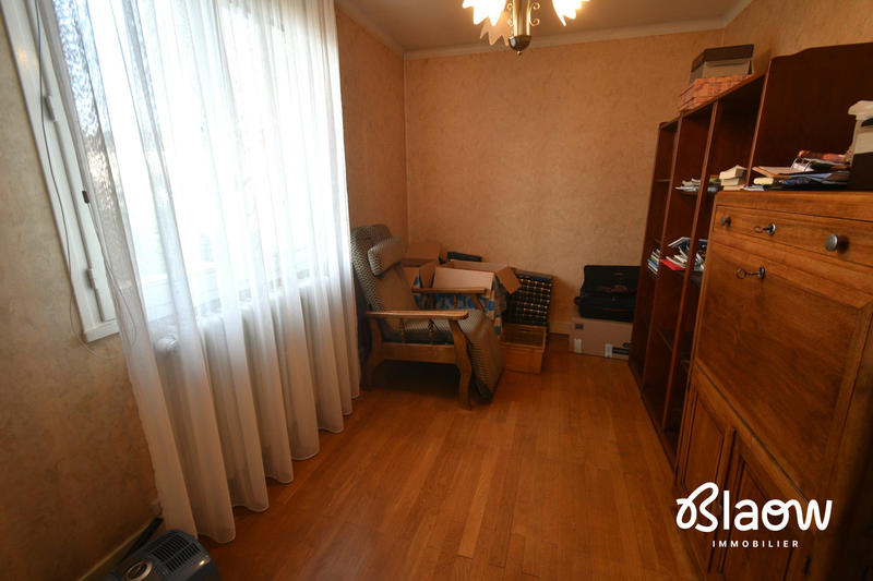 Maison - 92 m² - 6 pièces