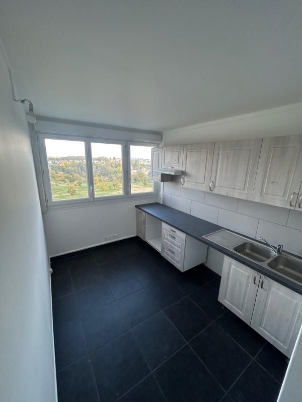 Appartement - 76 m² - 4 pièces