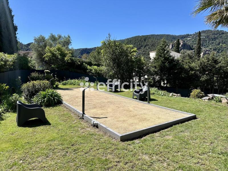 Villa - 150 m² - 5 pièces