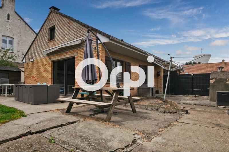 Maison - 95 m² - 4 pièces