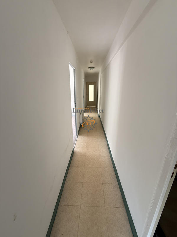 Appartement - 90 m² - 4 pièces