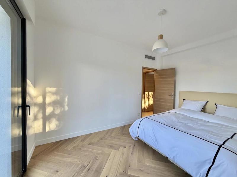 Maison - 212 m² - 7 pièces