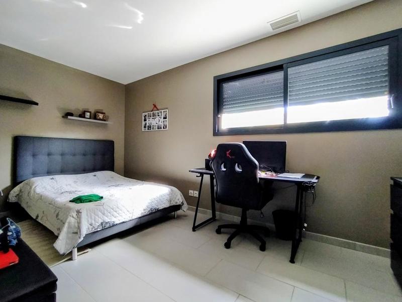 Maison - 113 m² - 5 pièces