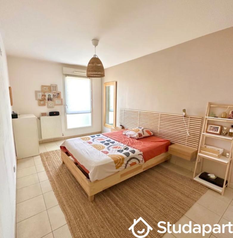 Chambre - 14 m² - 1 pièce