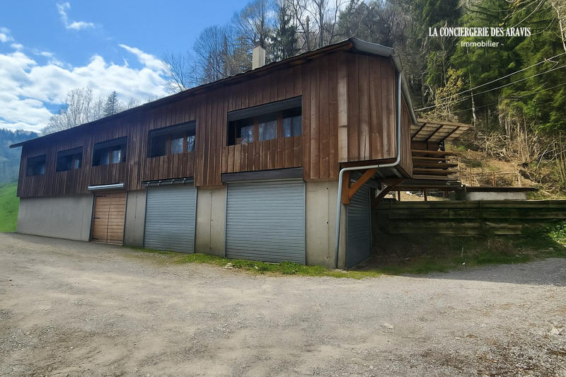 Local d'activités - 260 m²