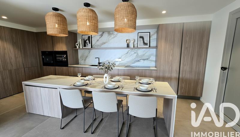 Maison de maîtres - 230 m² - 6 pièces