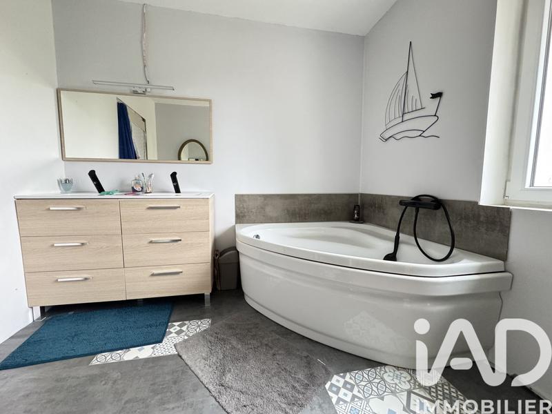 Maison de village - 233 m² - 8 pièces