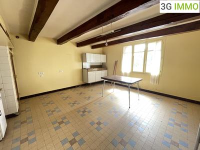 Corps de ferme - 220 m² - 7 pièces