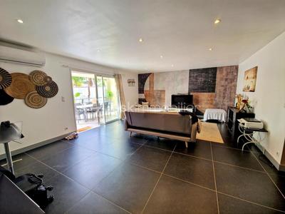 Villa - 147 m² - 6 pièces