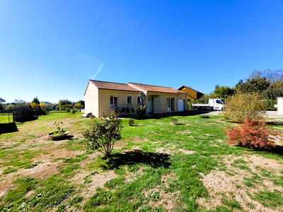 Maison - 94 m² - 5 pièces