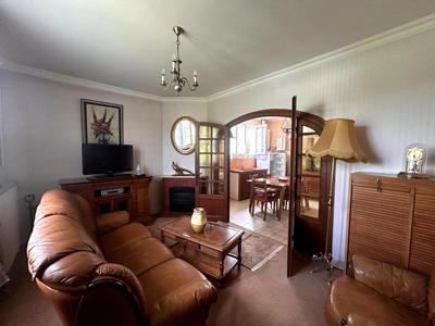 Maison traditionnelle - 116 m² - 6 pièces