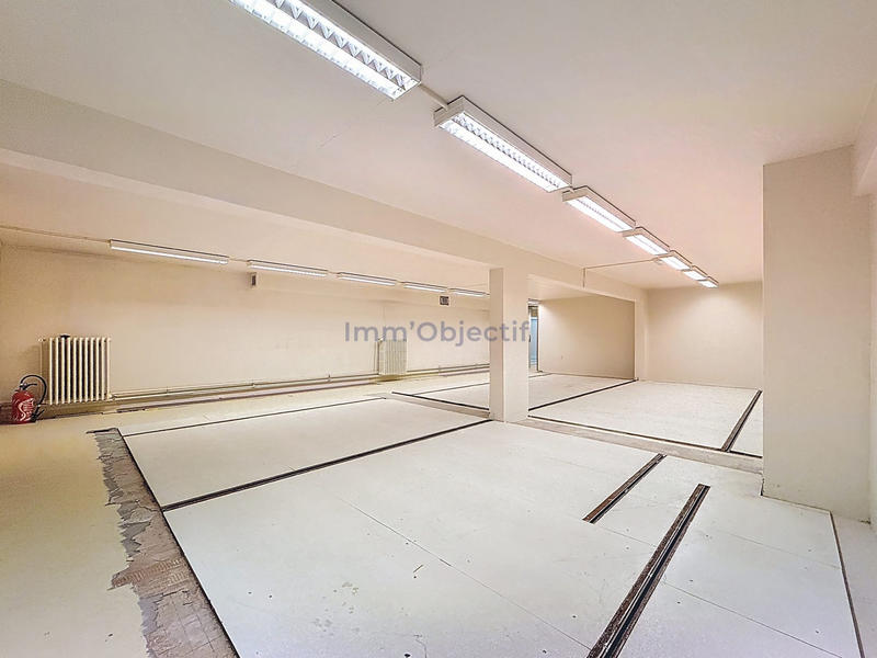 Entrepôt - 190 m²