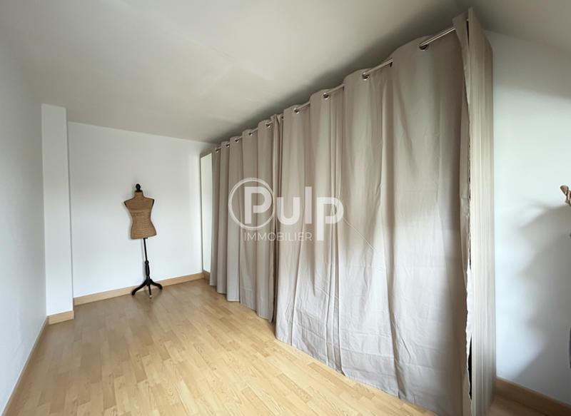 Pavillon - 192 m² - 10 pièces