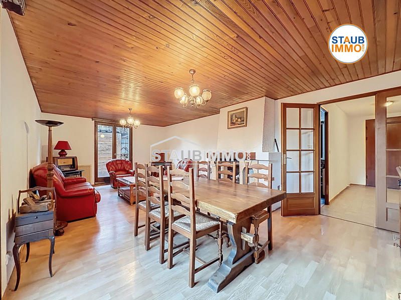 Maison - 99 m² - 5 pièces