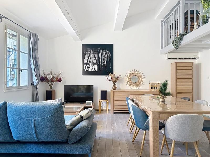 Appartement - 95 m² - 4 pièces