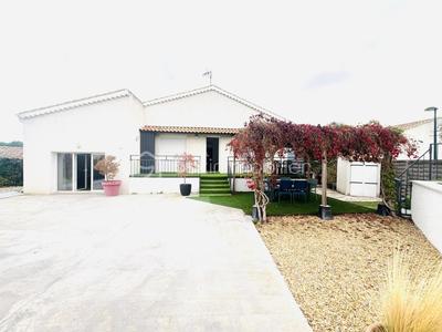 Maison traditionnelle - 125 m² - 5 pièces