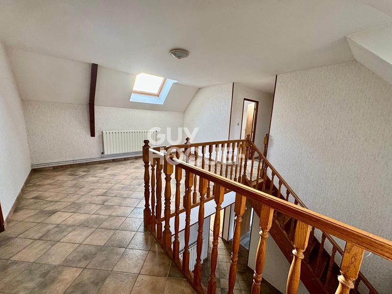 Maison - 200 m² - 6 pièces