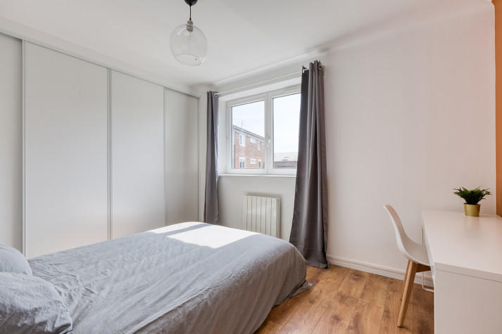 Appartement - 100 m² - 5 pièces