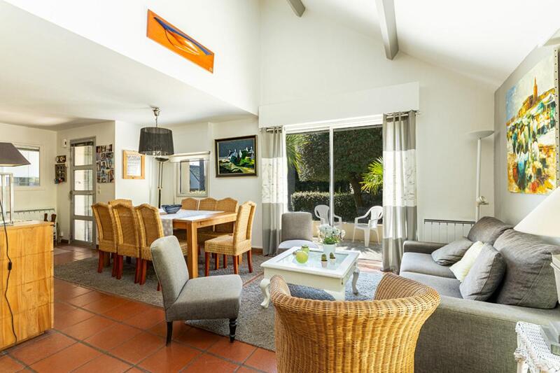 Maison - 160 m² - 8 pièces