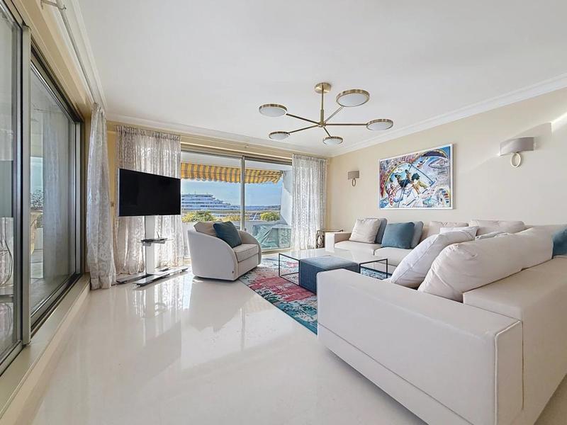 Appartement - 132 m² - 4 pièces