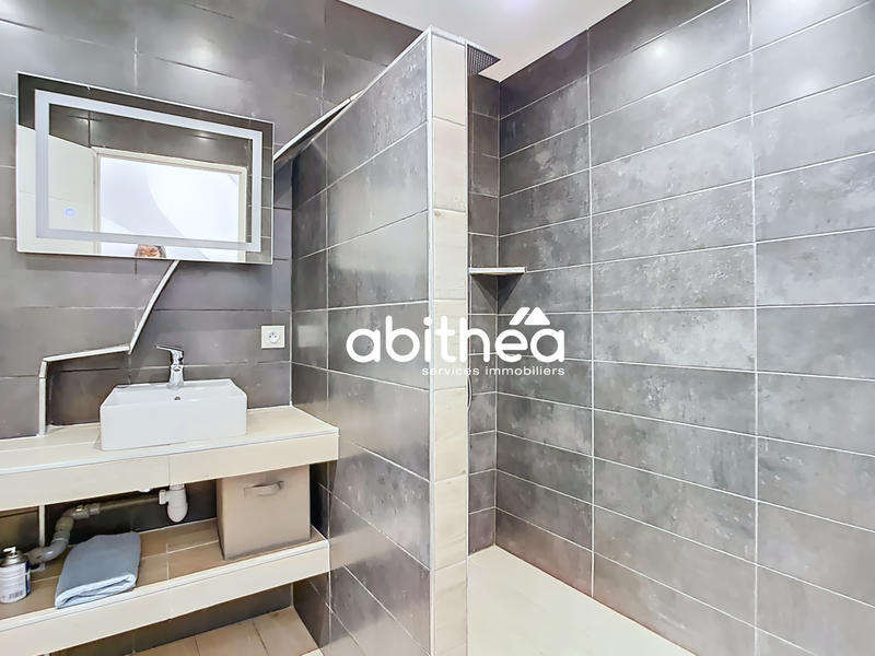 Maison - 155 m² - 8 pièces