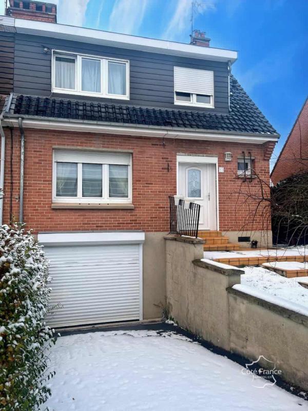 Maison - 85 m² - 4 pièces