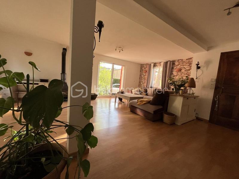 Maison - 187 m² - 5 pièces