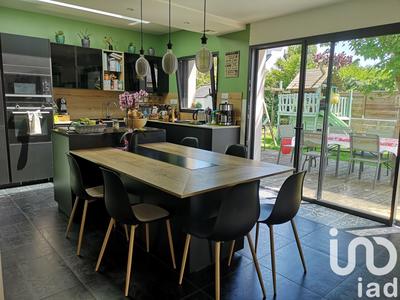 Maison - 147 m² - 7 pièces