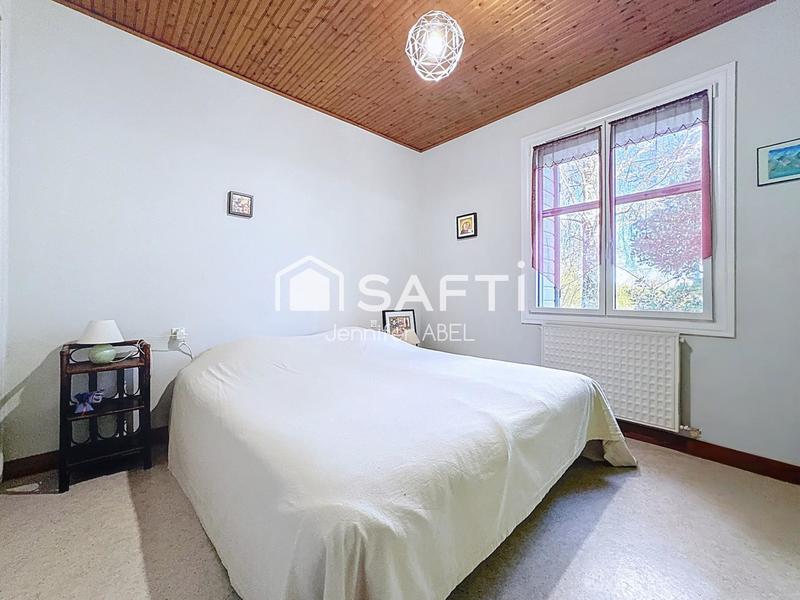 Maison - 165 m² - 8 pièces