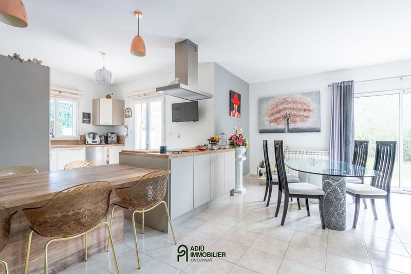 Maison - 136 m² - 4 pièces