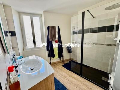 Maison - 127 m² - 5 pièces