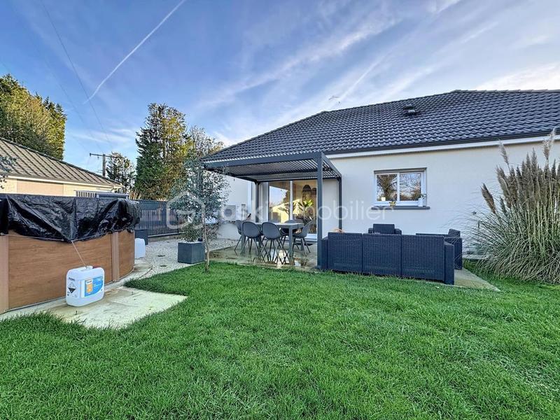 Maison - 98 m² - 4 pièces