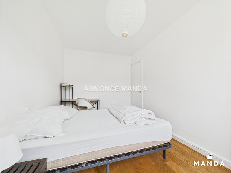 Chambre - 10 m² - 4 pièces