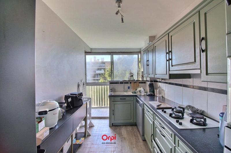 Appartement - 80 m² - 4 pièces