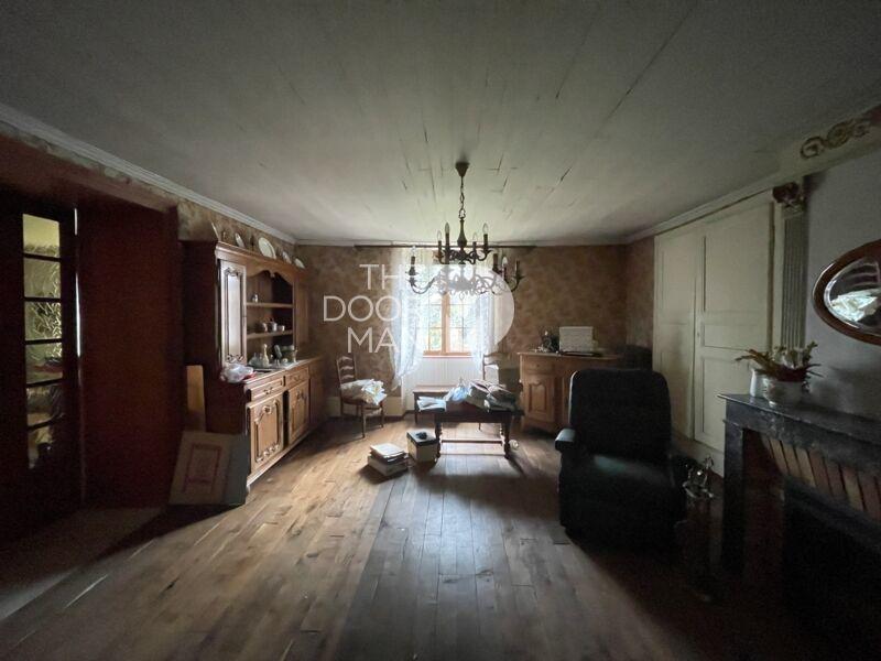 Maison - 436 m² - 8 pièces