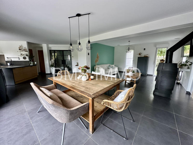 Maison - 151 m² - 6 pièces