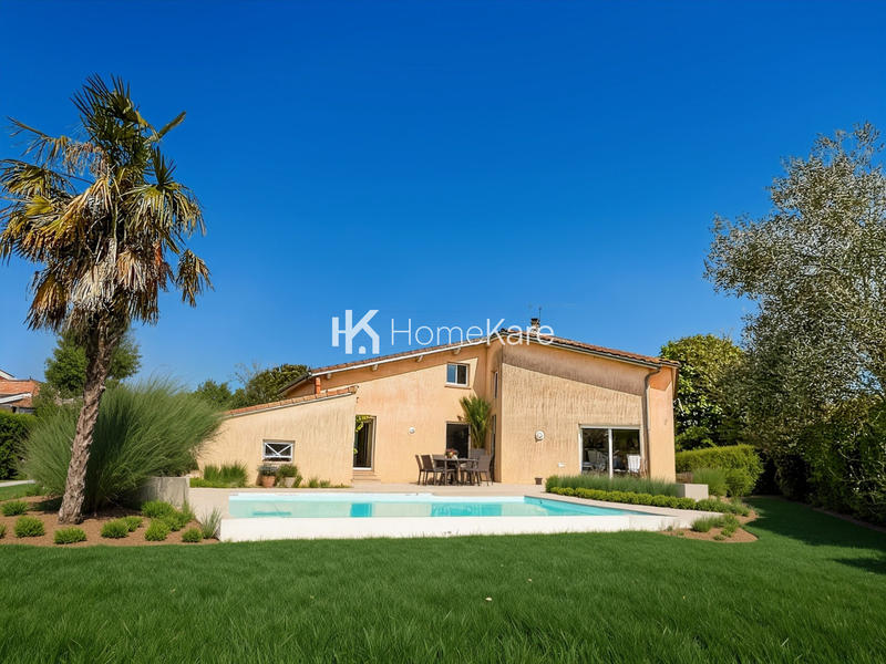 Maison - 200 m² - 6 pièces