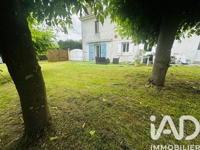 Maison - 102 m² - 4 pièces