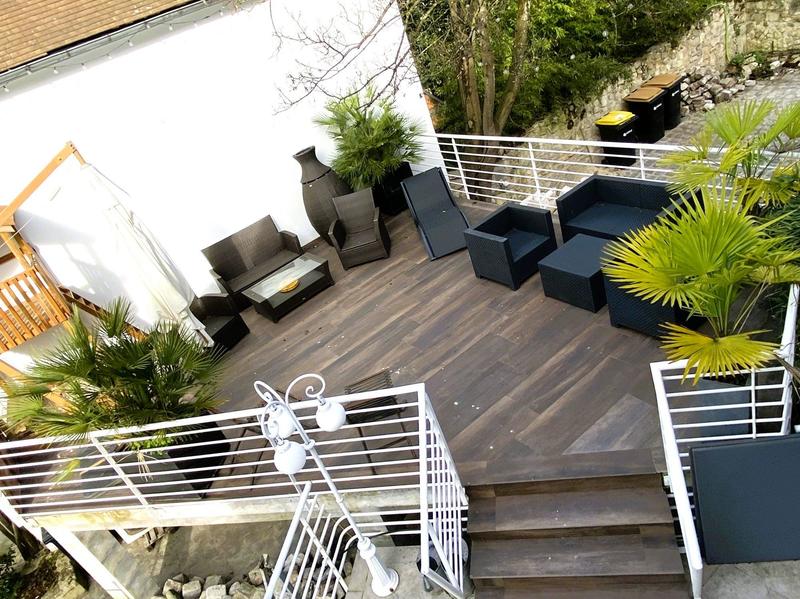 Maison contemporaine - 410 m² - 7 pièces