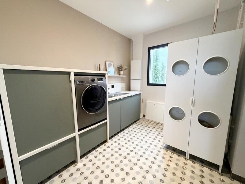 Pavillon - 144 m² - 4 pièces