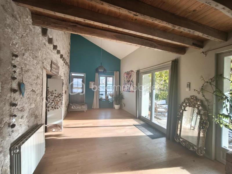 Maison - 186 m² - 7 pièces