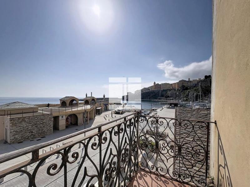 Appartement - 124 m² - 5 pièces