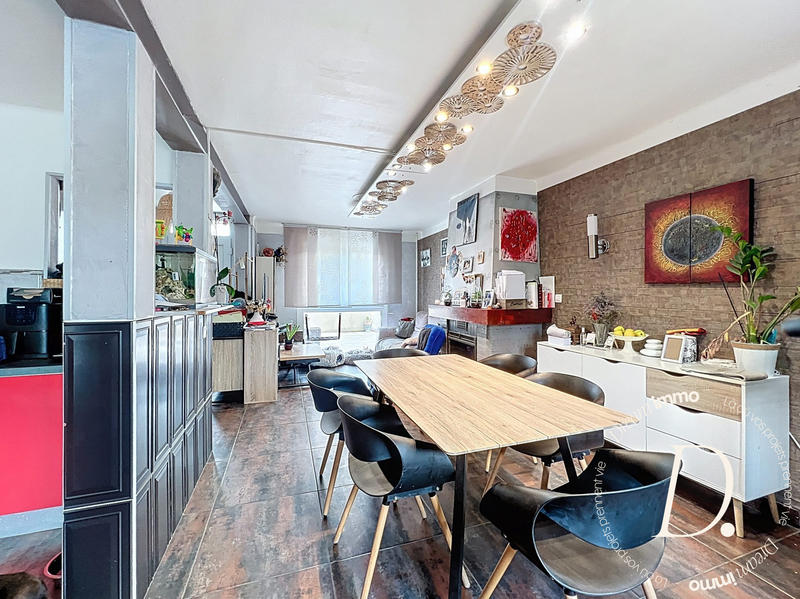 Maison traditionnelle - 120 m² - 7 pièces