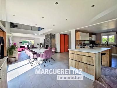 Villa - 352 m² - 10 pièces