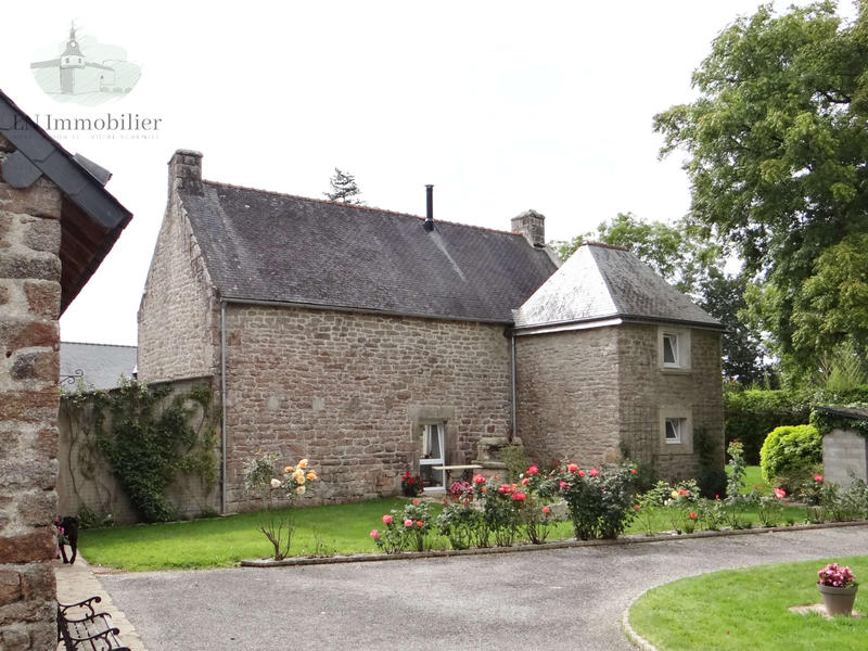 Propriété - 290 m² - 13 pièces