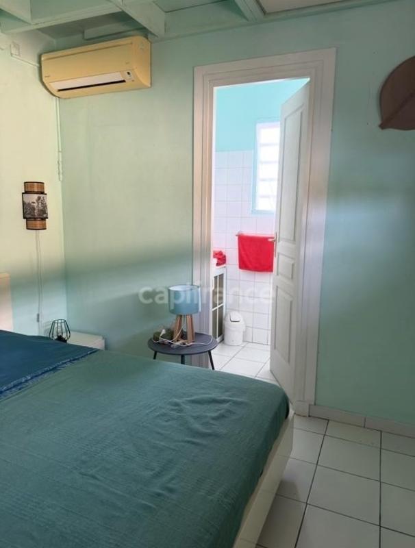 Appartement ancien - 96 m² - 3 pièces