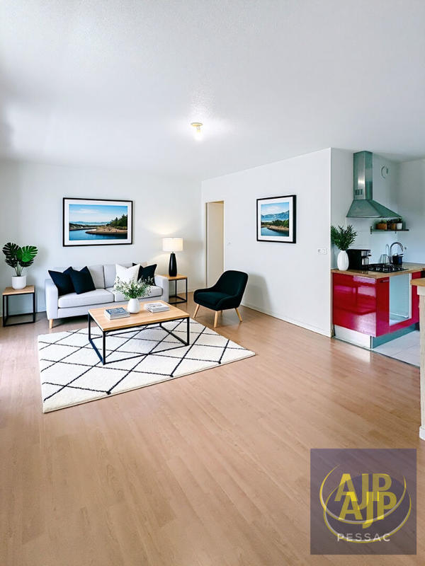 Appartement - 86 m² - 4 pièces