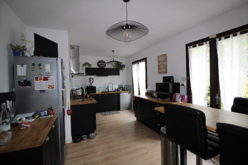 Maison - 135 m² - 7 pièces