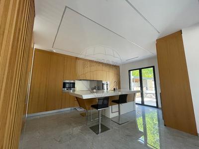 Maison - 167 m² - 5 pièces