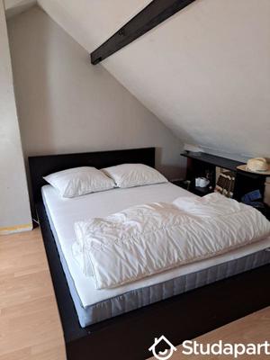 Chambre - 10 m² - 1 pièce